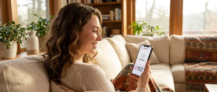 用户正在上传自拍至 AI 照片生成工具 – Fotto.AI