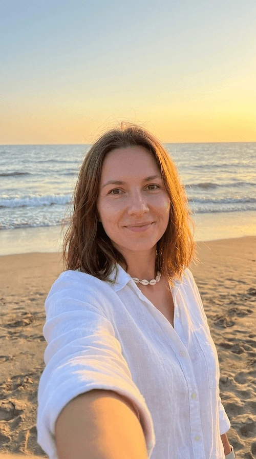 AI Tinder Photo Generator example 4 — photorealistic AI photo generated from selfies